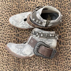Freebird Saloon snakeskin booties Size 7